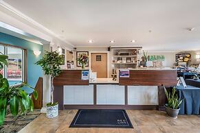 Red Lion Inn & Suites Sequim