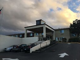 Red Lion Inn & Suites Sequim