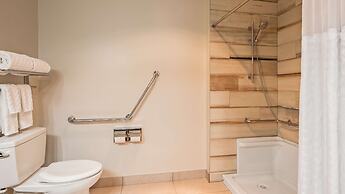 Best Western Plus Country Meadows Inn