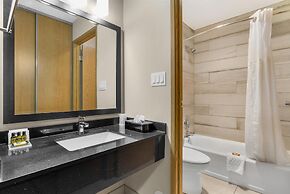 Best Western Plus Country Meadows Inn