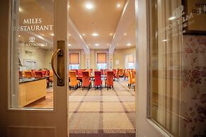 Metropole Hotel and Spa