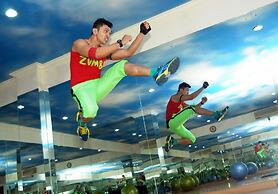 Surabaya Suites Hotel Powered by Archipelago