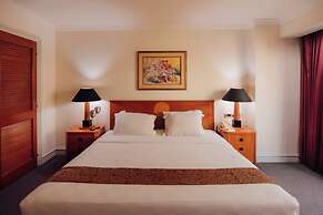 Surabaya Suites Hotel Powered by Archipelago