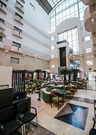 Surabaya Suites Hotel Powered by Archipelago