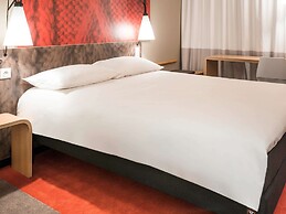 ibis Saint-Étienne - La Terrasse
