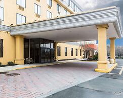 Clarion Hotel Somerset - New Brunswick