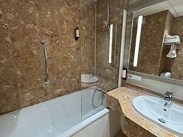 Best Western Plus Paris Orly Airport