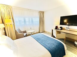 Best Western Plus Paris Orly Airport