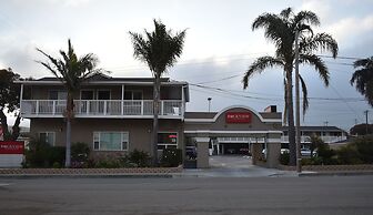 Rockview Inn and Suites