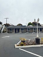 Rockview Inn and Suites