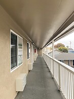 Rockview Inn and Suites