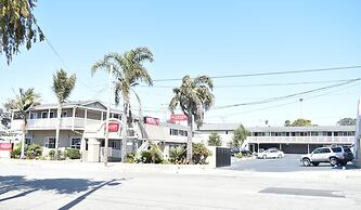 Rockview Inn and Suites