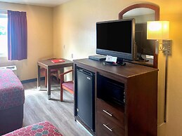 Econo Lodge Inn & Suites