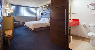 The Rushmore Hotel & Suites, BW Premier Collection