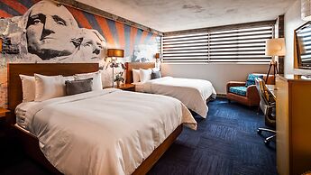 The Rushmore Hotel & Suites, BW Premier Collection