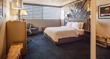 The Rushmore Hotel & Suites, BW Premier Collection