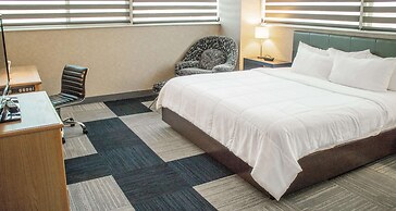 The Rushmore Hotel & Suites, BW Premier Collection