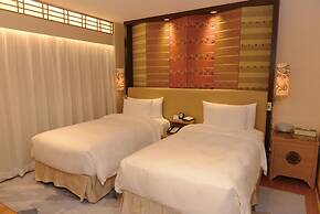 The Garden Hotel Guangzhou - Discover 26 cultural treasures with hotel