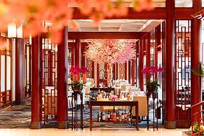The Garden Hotel Guangzhou - Discover 26 cultural treasures with hotel