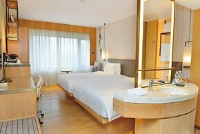 The Garden Hotel Guangzhou - Discover 26 cultural treasures with hotel