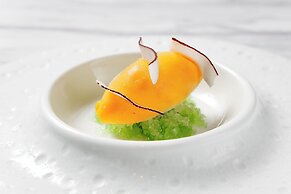 The Garden Hotel Guangzhou - Discover 26 cultural treasures with hotel