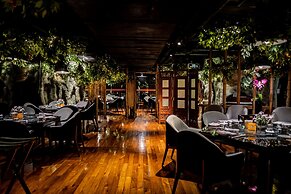 The Garden Hotel Guangzhou - Discover 26 cultural treasures with hotel