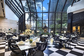The Garden Hotel Guangzhou - Discover 26 cultural treasures with hotel