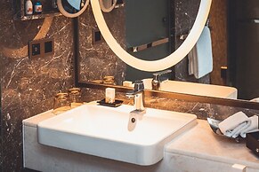 The Garden Hotel Guangzhou - Discover 26 cultural treasures with hotel