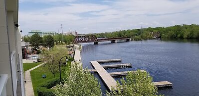 Holiday Inn Peterborough-Waterfront, ON by IHG