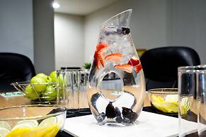 Holiday Inn Peterborough-Waterfront, ON by IHG