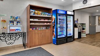 Holiday Inn Peterborough-Waterfront, ON by IHG