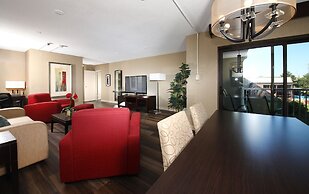 Holiday Inn Peterborough-Waterfront, ON by IHG