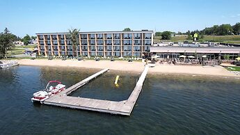 Holiday Inn Detroit Lakes by IHG