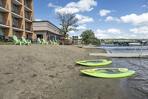 Holiday Inn Detroit Lakes by IHG