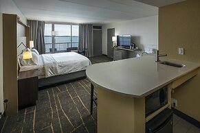 Holiday Inn Detroit Lakes by IHG