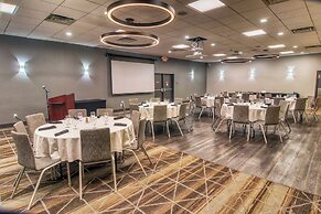 Holiday Inn Detroit Lakes by IHG