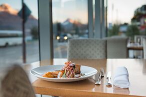 Crowne Plaza Hotel Queenstown by IHG