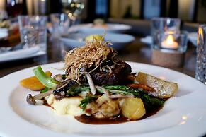 Delta Hotels by Marriott Montreal