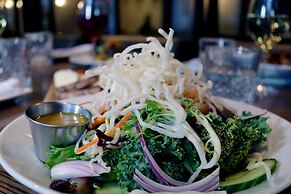 Delta Hotels by Marriott Montreal