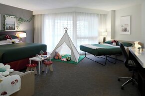 Delta Hotels by Marriott Montreal