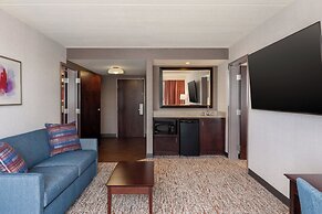 Garner Hotel Wadsworth by IHG