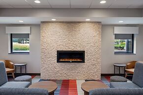 Garner Hotel Wadsworth by IHG