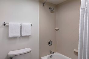 Garner Hotel Wadsworth by IHG