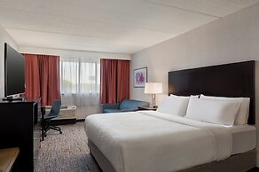 Garner Hotel Wadsworth by IHG