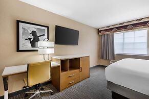 Best Western Cooperstown Inn & Suites