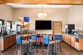 Comfort Inn at Buffalo Bill Village Resort