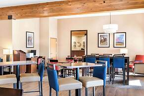 Comfort Inn at Buffalo Bill Village Resort