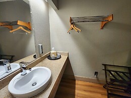 Americas Best Value Inn & Suites Little Rock at Scott Hamilton Dr