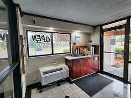 Americas Best Value Inn & Suites Little Rock at Scott Hamilton Dr