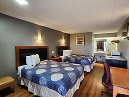 Americas Best Value Inn & Suites Little Rock at Scott Hamilton Dr